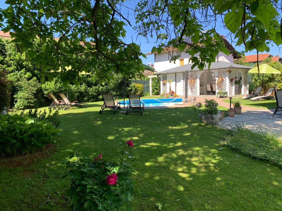 Vila Lesce With Heated Outdoor Pool Dış mekan fotoğraf