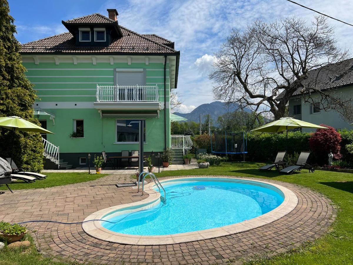 Vila Lesce With Heated Outdoor Pool Dış mekan fotoğraf